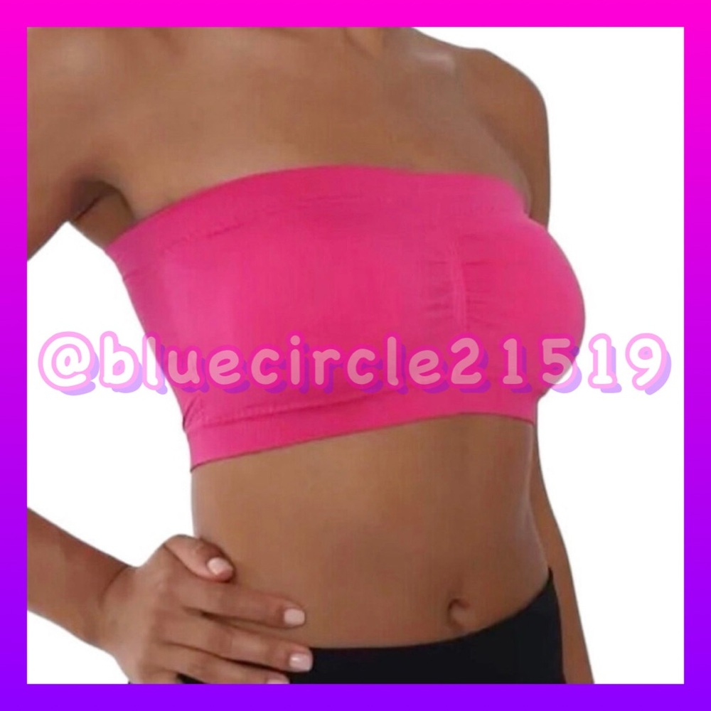 No Boundaries Hot Pink Seamless Bandeau Bra
•Size Medium (One Size)